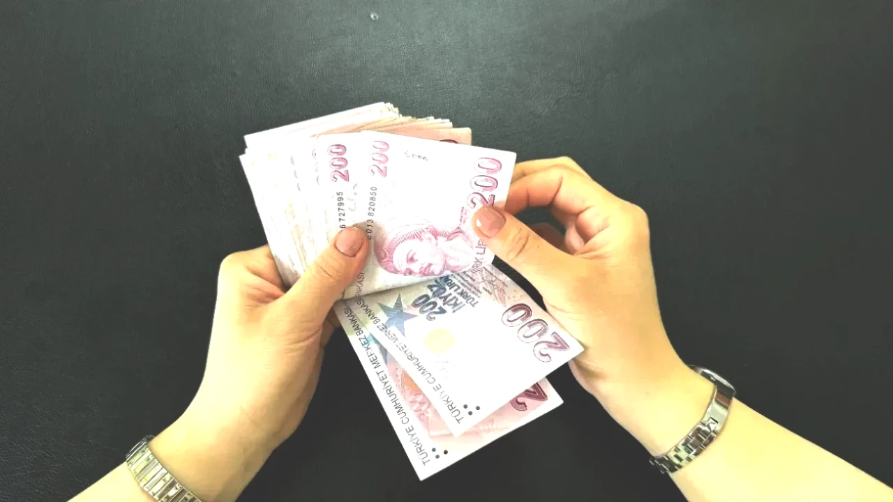 Dar Gelirli Ailelere PTT'den 7.300 TL Destek! Başvuru İçin Son Şans!