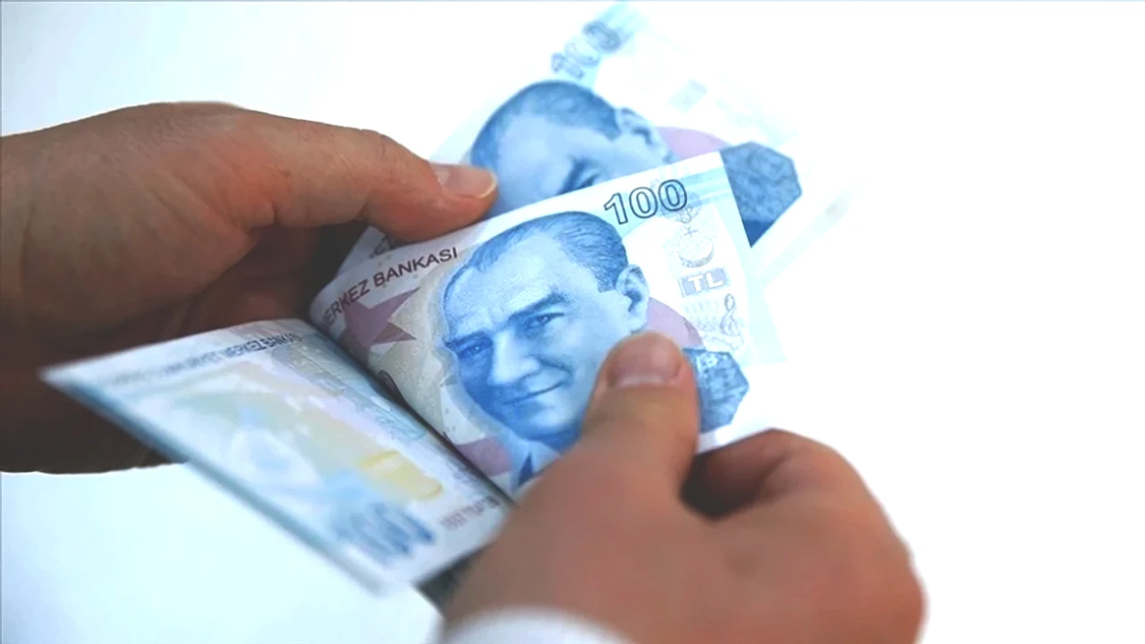 Memur ve Emekli Maaşlarında Büyük Zam! SSK, BAĞKUR ve Memur Maaşları İçin Yeni Rakamlar Açıklandı!