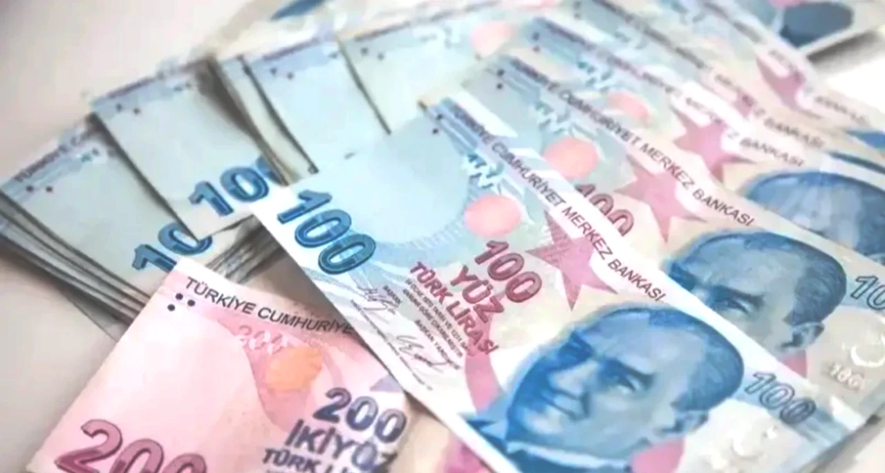 2025 Emekli Maaşları Şok Edici Artış! SGK Uzmanından Yeni Rakamlar!