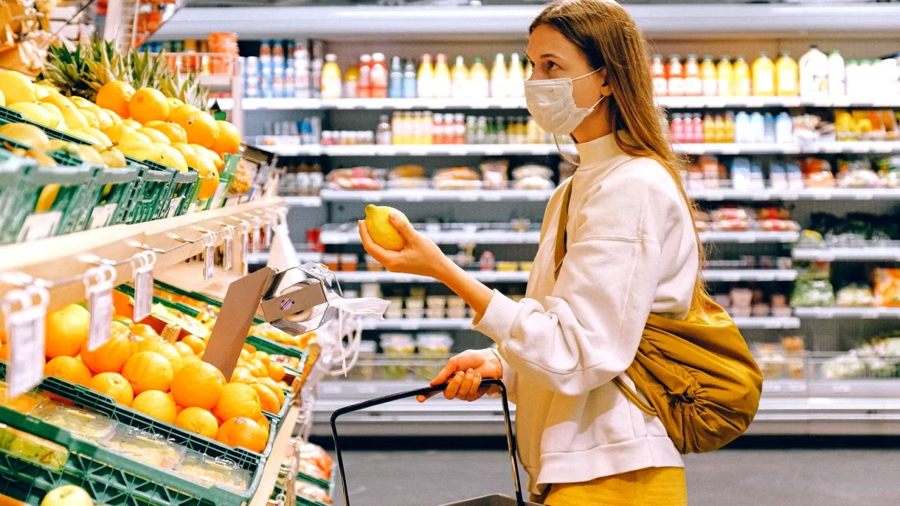 Market reyonunda saklama kapları